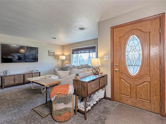 3rd image of 3074 Mount Troy Rd