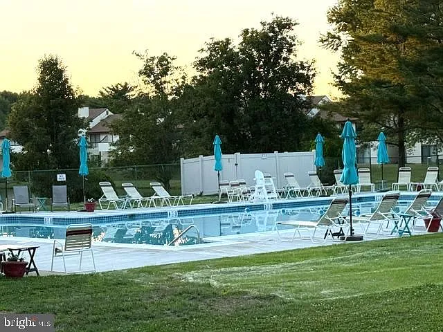 30 E Bluebell Ln — Photo 32