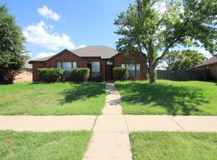 802 Nafus St, Cedar Hill, TX 75104