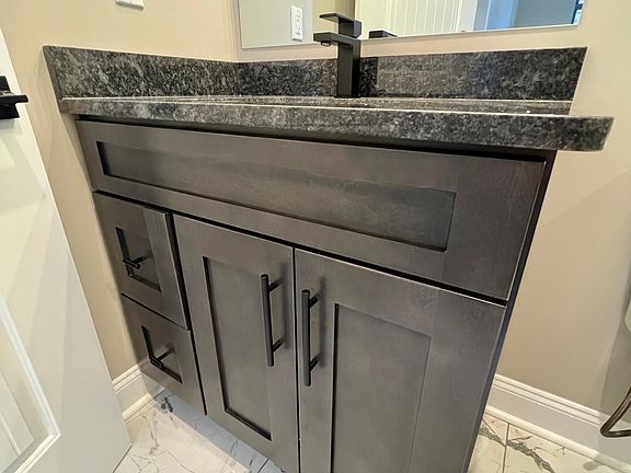 5th image of 33 E Northampton St #103