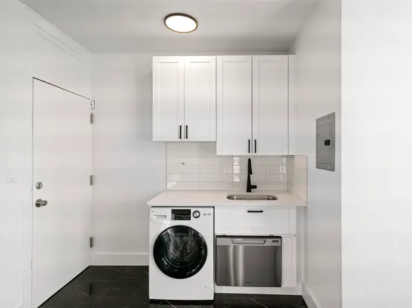 216 Madison Street image 4 of 15