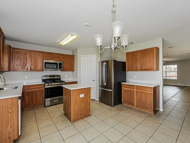 8420 Ranch Hand Trl — Photo 8