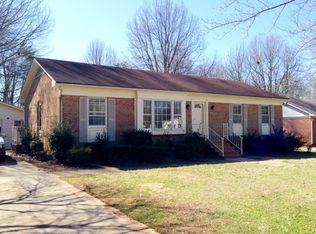 4811 Ferncrest Dr, Greensboro, NC 27410