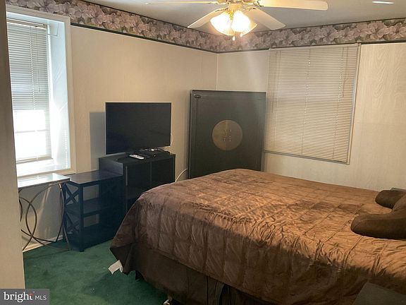 3rd image of 3203 Pinefield Cir