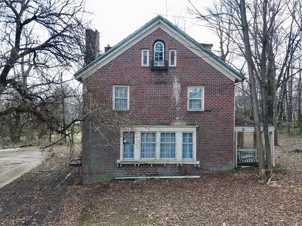 47 Illinois Ave, Youngstown, OH 44505