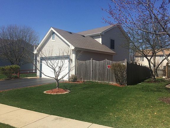 4th image of 653 Lakewood Farms Dr