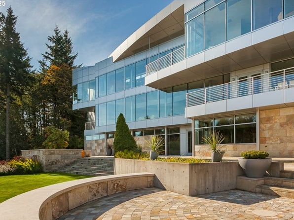 9912 NW Wind Ridge Dr, Portland, OR 97229