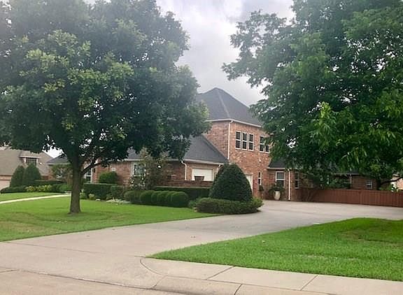 2nd image of 7220 Misty Glen Ln
