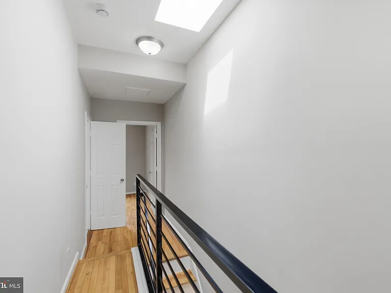 1230 Wylie St NE — Photo 11