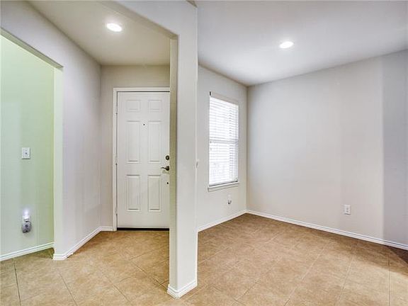 3rd image of 3143 Oyster Bay Dr