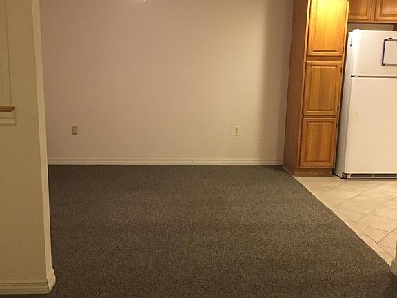 4th image of 115 Oak St