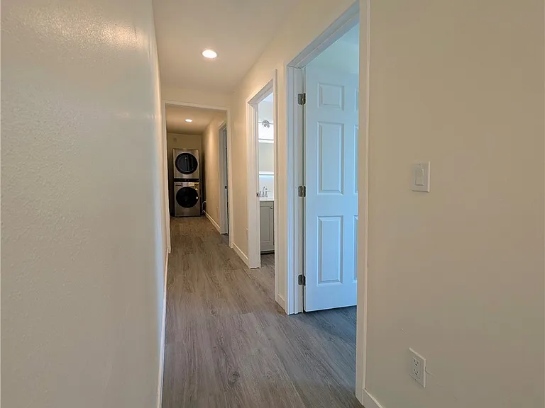 1575 1/2 Munson Ave #1/2 — Photo 12