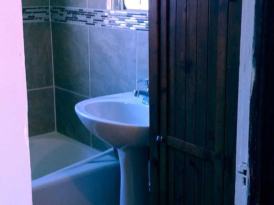 Bath. (1)