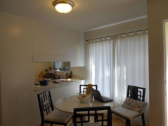 dining/kitchen