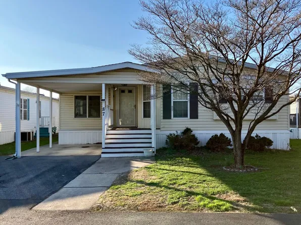 87 Joyce Dr #677, Wilmington, DE 19808