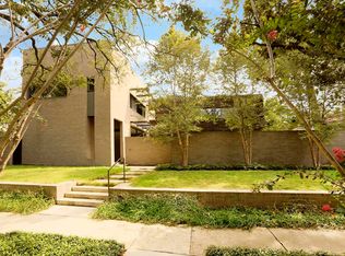 2115 Wroxton Rd, Houston, TX 77005