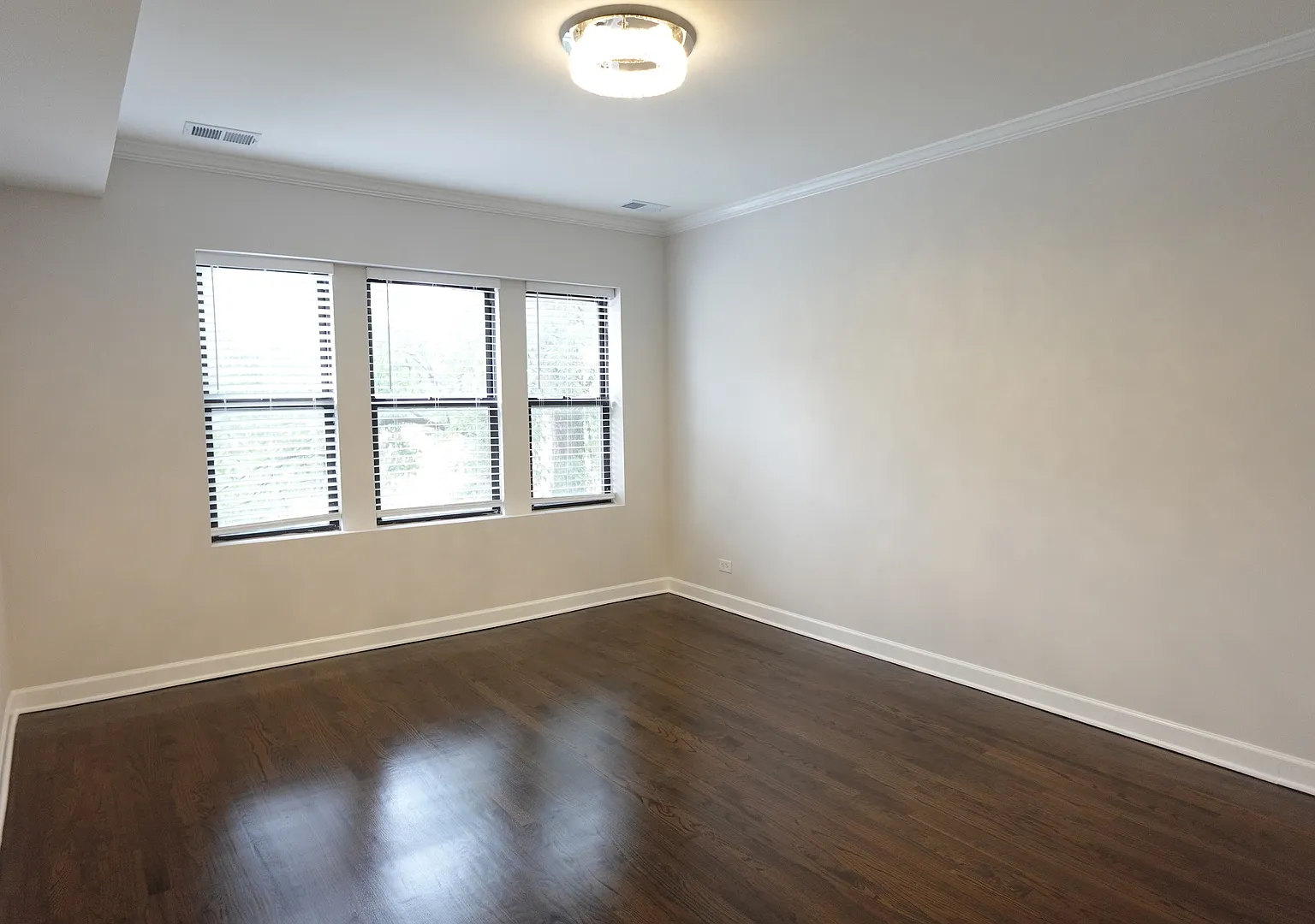 2 bed, 1200 sqft, $1,795 — Photo 3