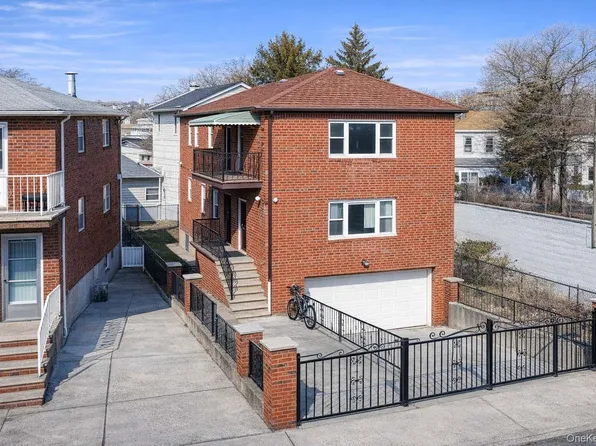 2008 125th Street, College Point, NY 11356