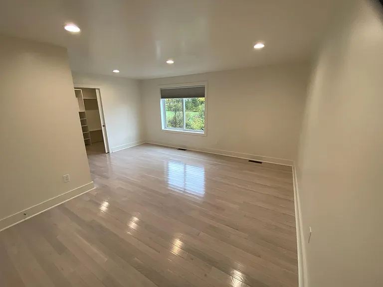 1601 E Shore Dr #B — Photo 9