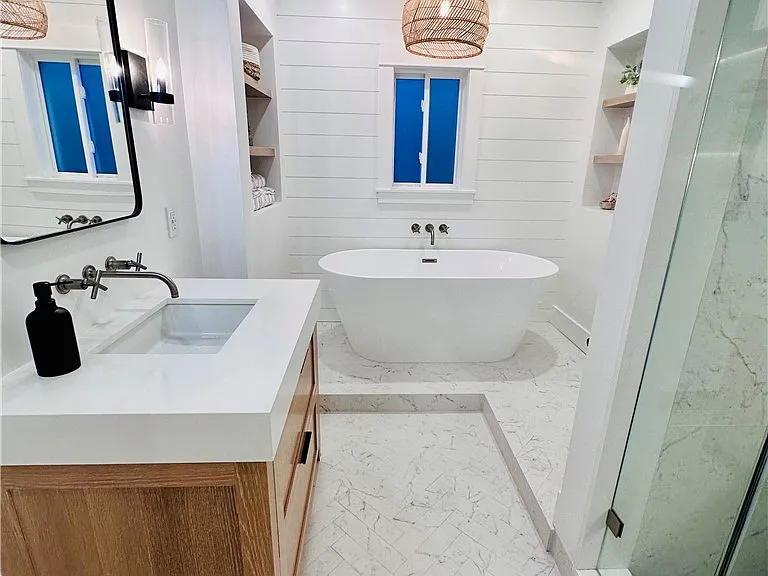 611 Avenue C — Photo 13