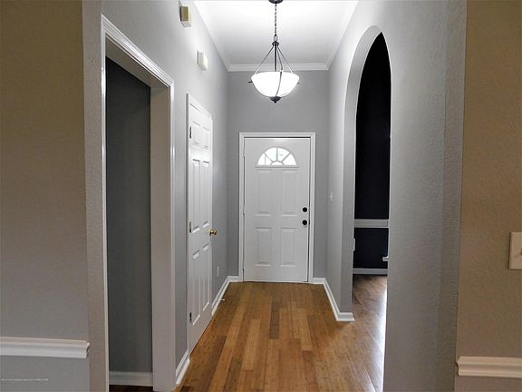 3rd image of 9076 Belmont Cv