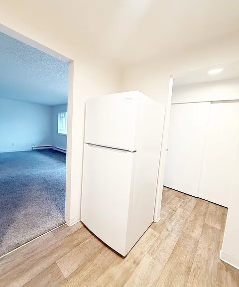 1628 Trenton Ave — Photo 8