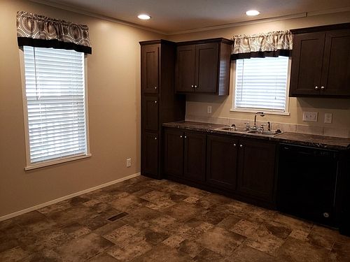 2nd image of 540 Harvest Ln