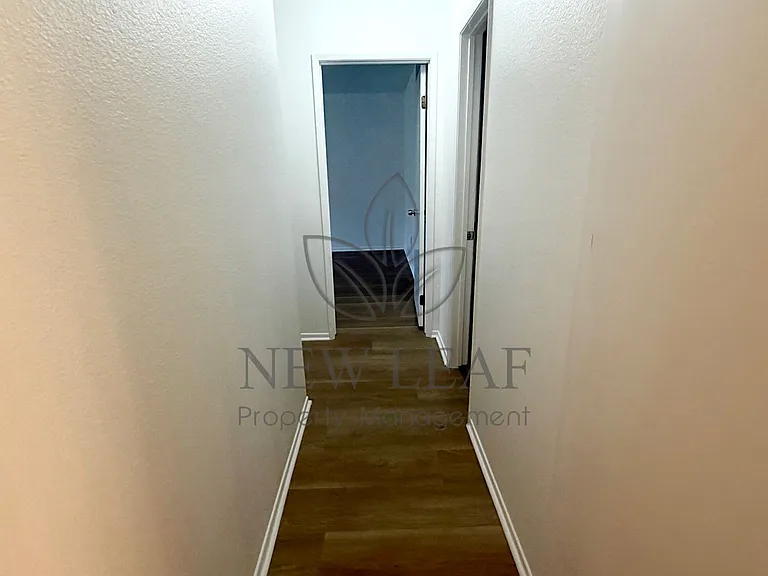 3054 Gladstone St #4 — Photo 11