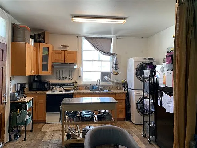 1 bed, 1.0 bath, 559 sqft, $950 — Photo 3