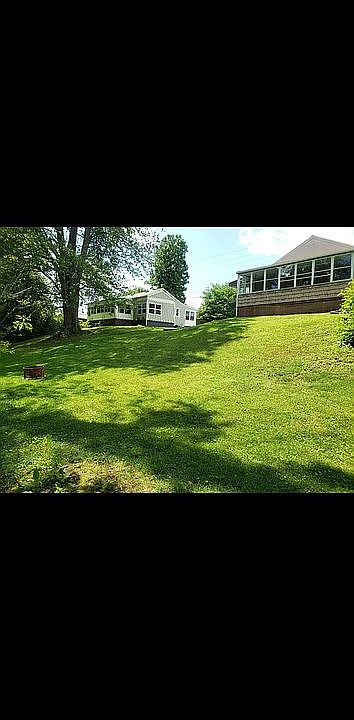 1st image of 4447 Riverside Dr