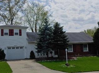 10269 Hawthorne Dr, Orland Park, IL 60462
