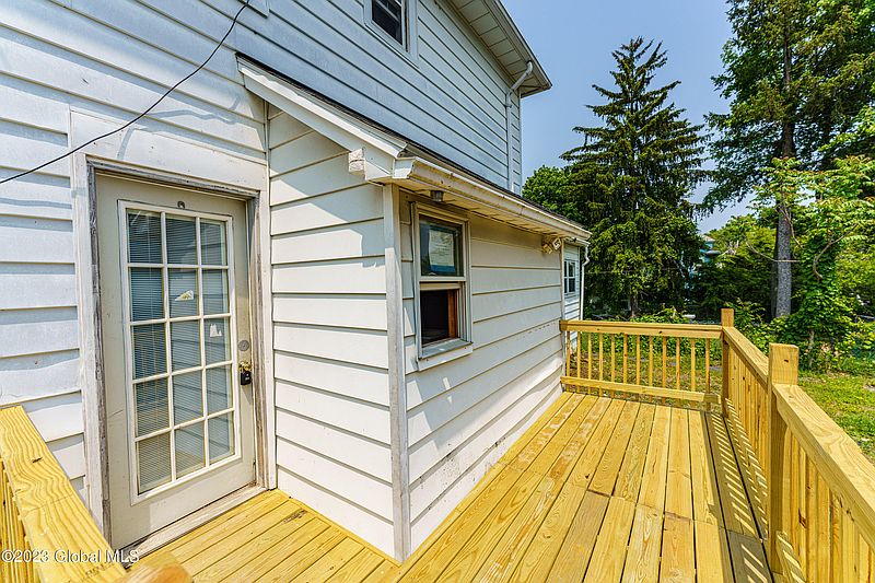 3rd image of 62 Linderman Avenue