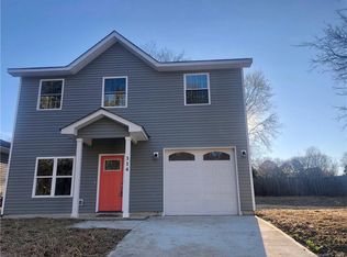 314 Kirby Dr, Charlotte, NC 28214