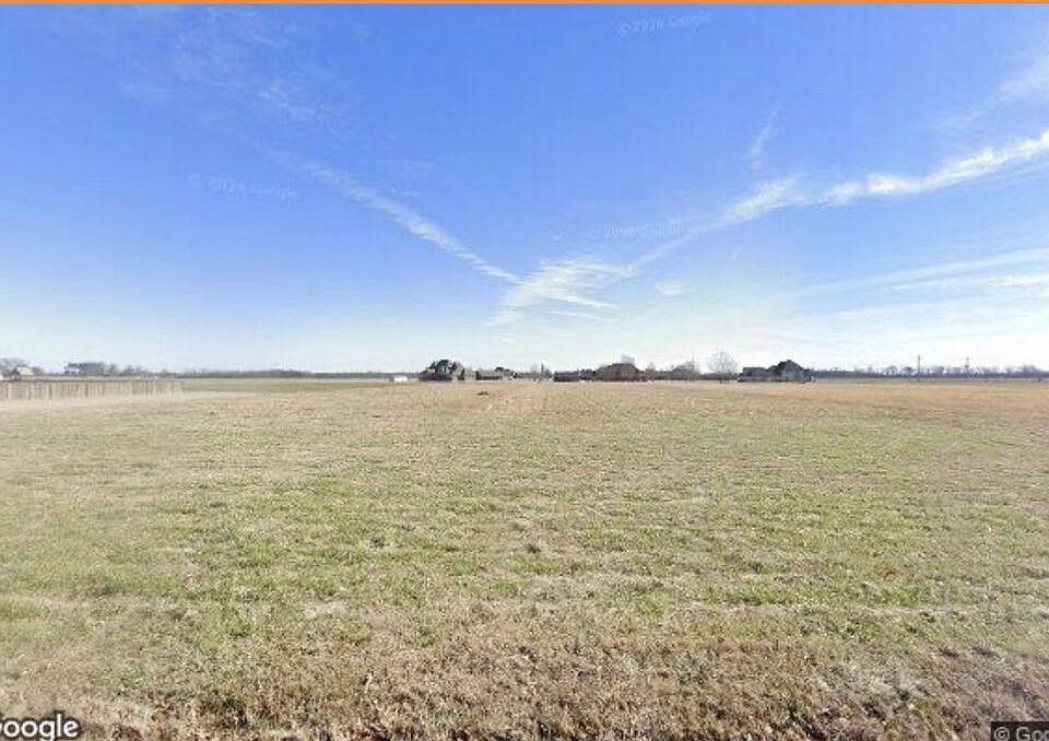 1st image of 98 McNeely Rd