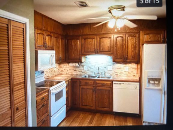 2nd image of 7116 Balboa Dr