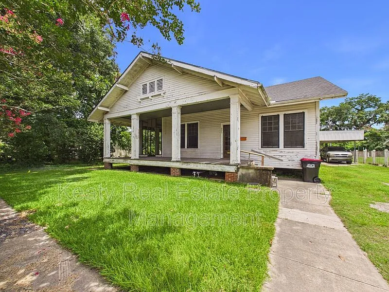 223 General Gardner Ave