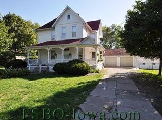 912 N Columbus St, West Liberty, IA 52776