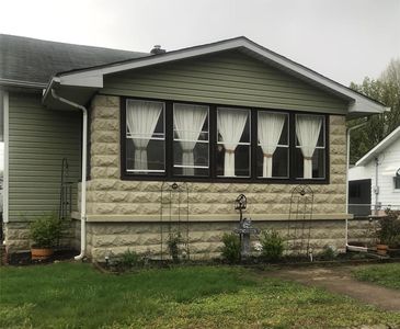 252 E Beach Ave, Wood River, IL, 62095