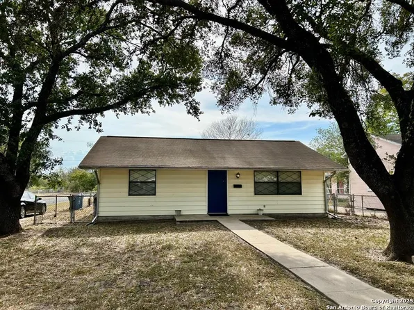 1801 N Washignton, Beeville 78102