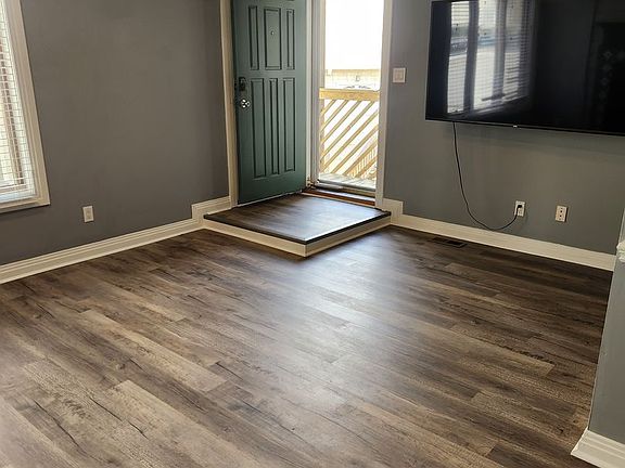 2nd image of 2845 Charlemagne Dr