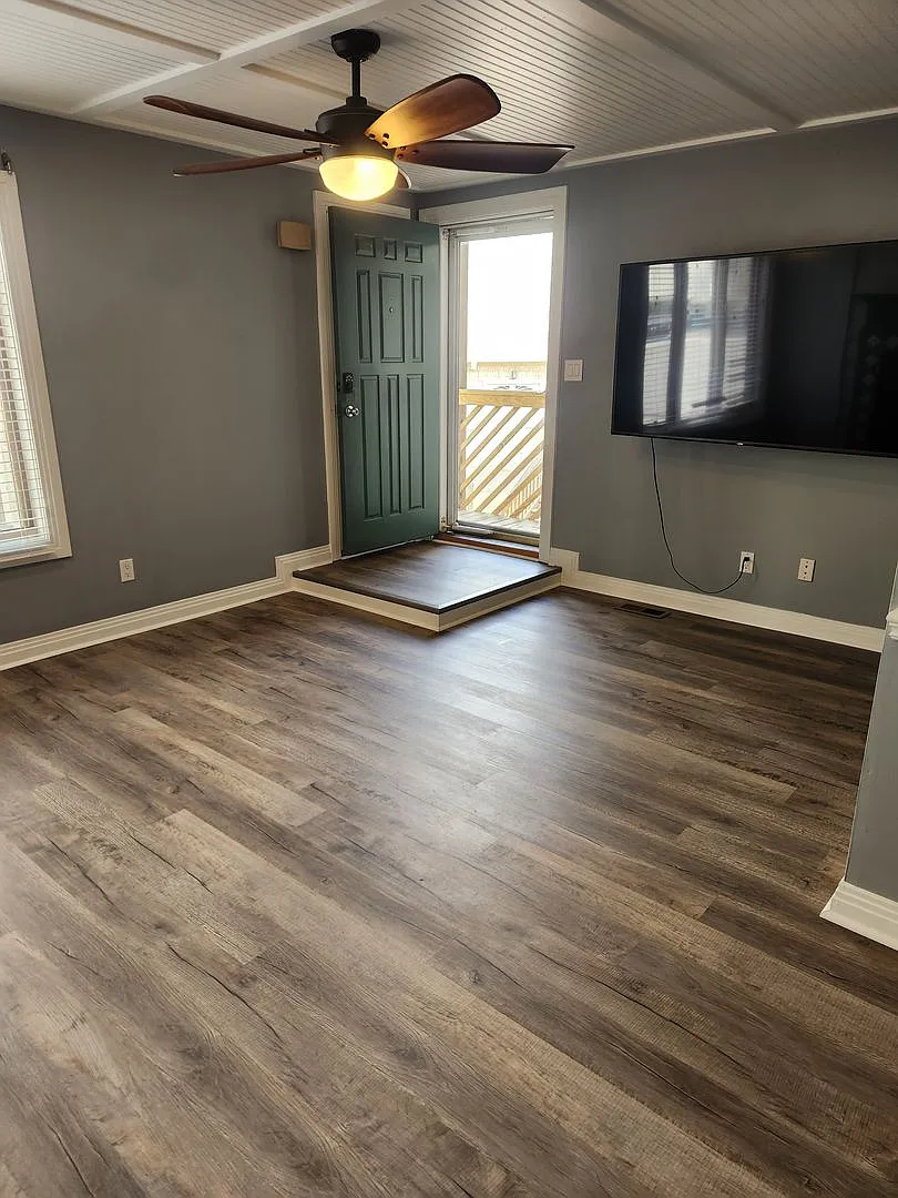 Building Photo - 2845 Charlemagne Dr