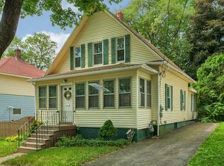 5 Wentworth St, Worcester, MA 01603