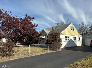 9225 Exeter Rd, Philadelphia, PA 19114