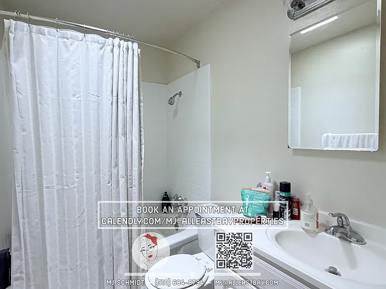 1516 Henry St #5 — Photo 9