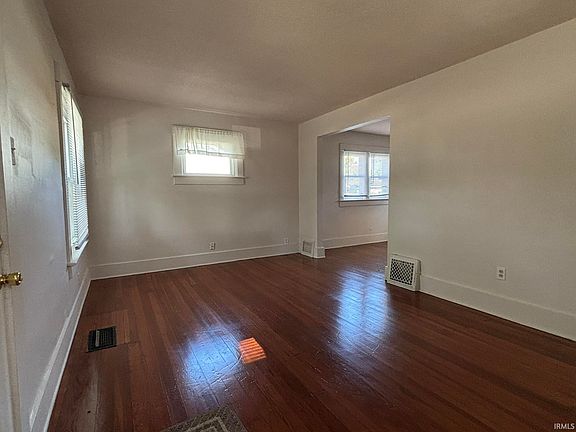 4th image of 1638 3rd St