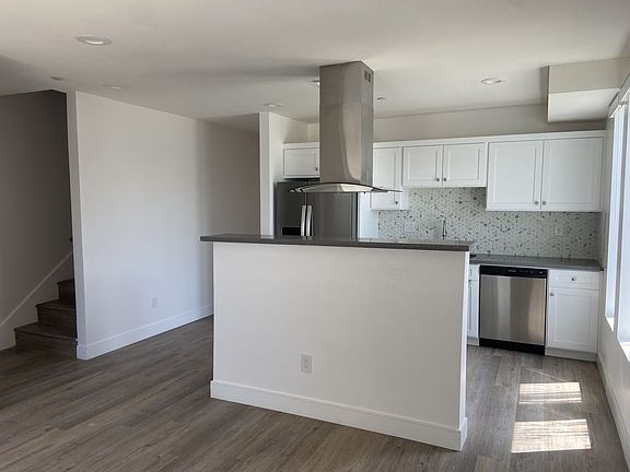 4th image of 59341 Lemp Ave