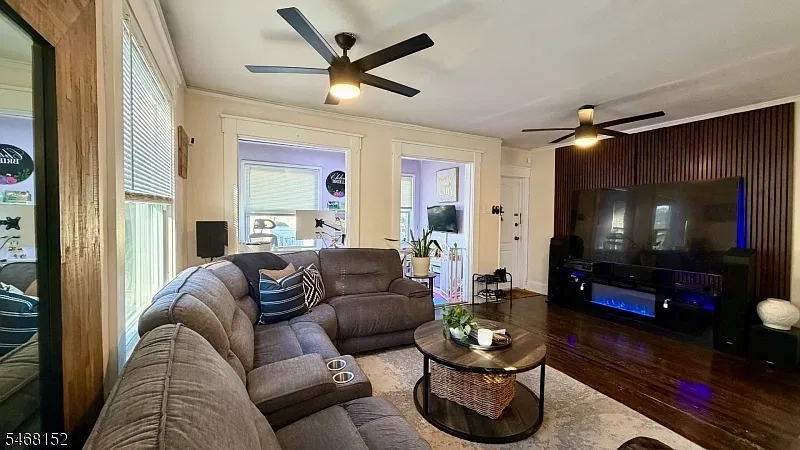 2 bed, 1.0 bath, $2,950 — Photo 3