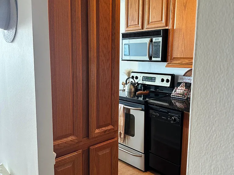 5100 N Marine Dr #23K — Photo 8
