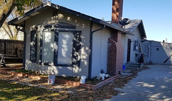2nd image of 105 W Highland Ave