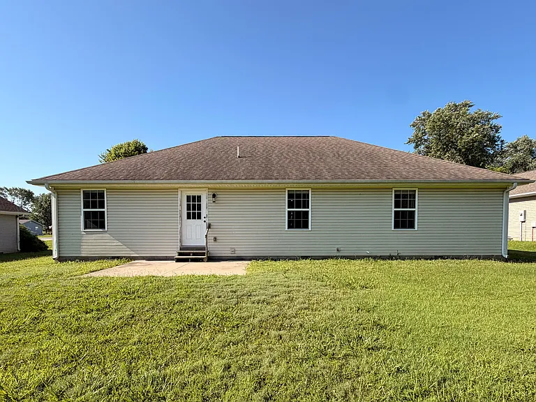 593 W Fountain Rd — Photo 13